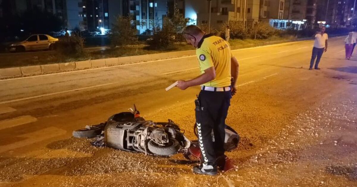 Adana’da otomobille motosiklet çarpıştı