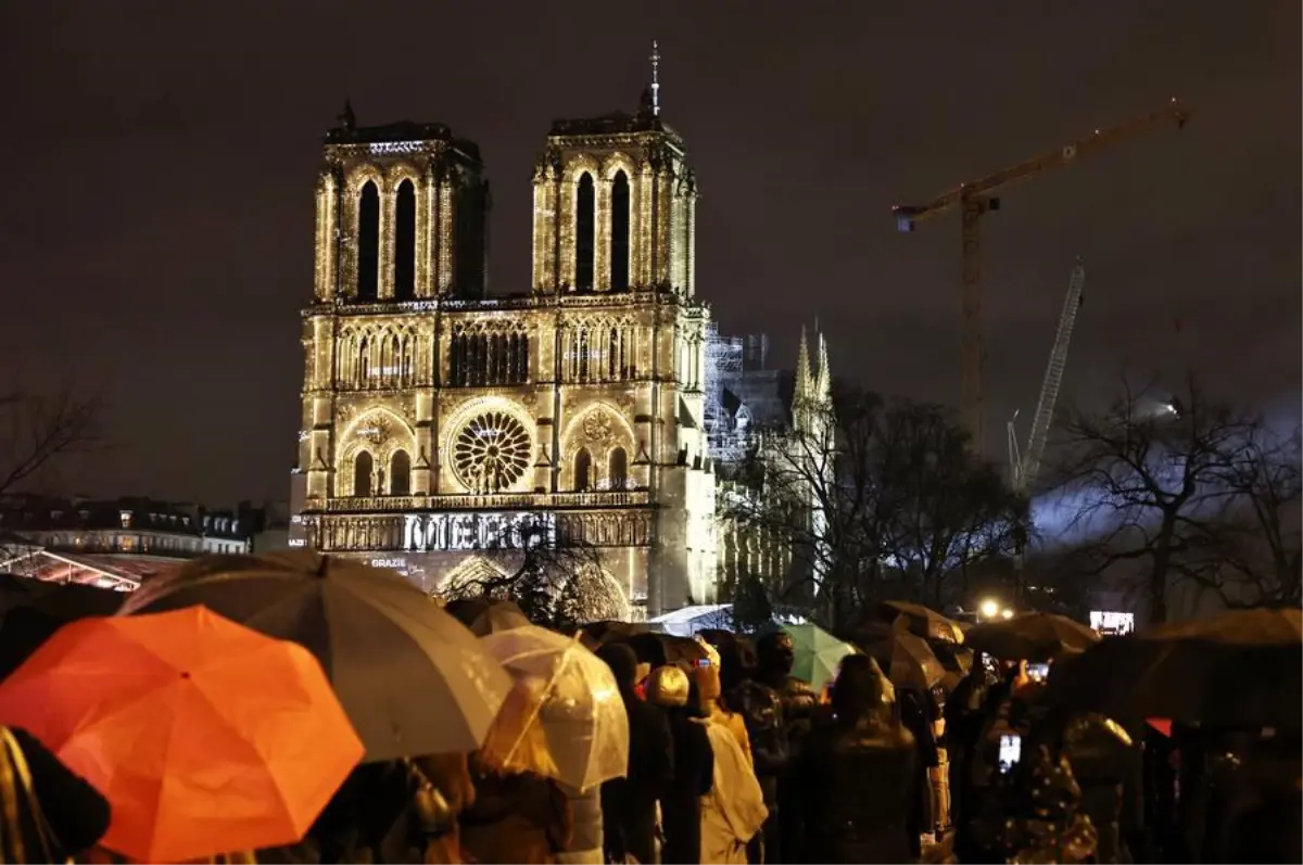 Notre Dame Katedrali Yeniden Açıldı